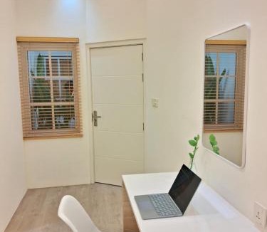 Manadhoo Hotel | Sunny Day Inn Maldives