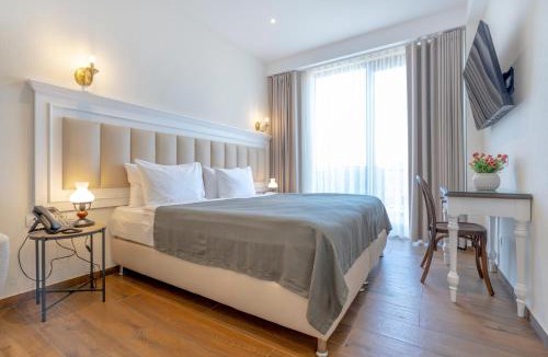 Avlabari Hotel | Iris Hotel