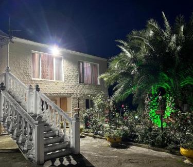 Samtredia House | House - Kutaisi International Airport 15 Minutes- Quiet cozy house with parking