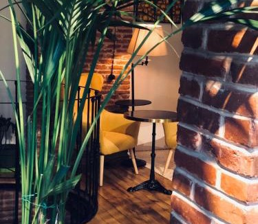 Sololaki Hotel | Arts Hotel Tbilisi