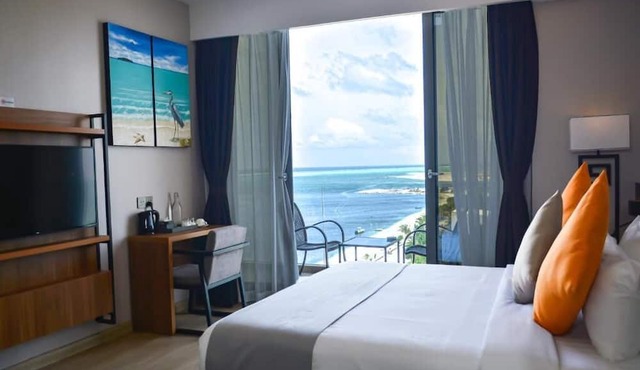 Triton Prestige Seaview and Spa