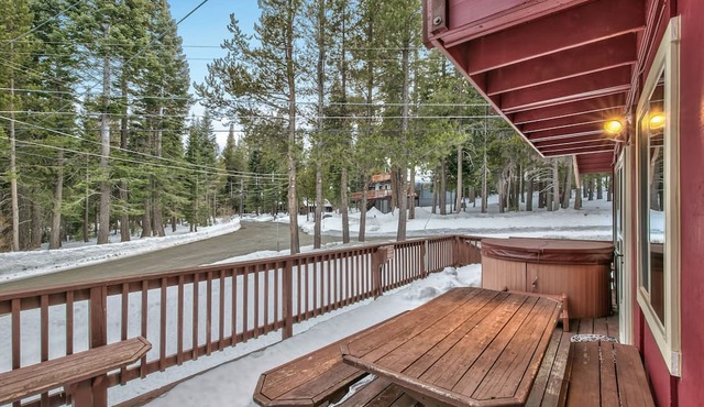 Cholula 811c 4 Bedroom Cabin by RedAwning in South Lake Tahoe