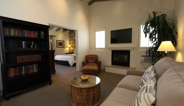 Cypress Inn in Carmel