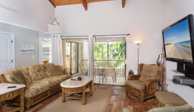 Completely Updated Coquina Condo-Beachside-Sanibel in Sanibel