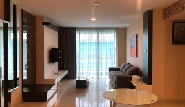Central Royal Apartments by Emily in Jakarta