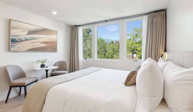 Casa Riviera 6 - Boutique Suites in Santa Barbara