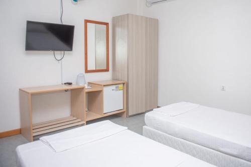 Avanti Vaadhoo